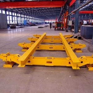 Vibrating platform for precast concrete